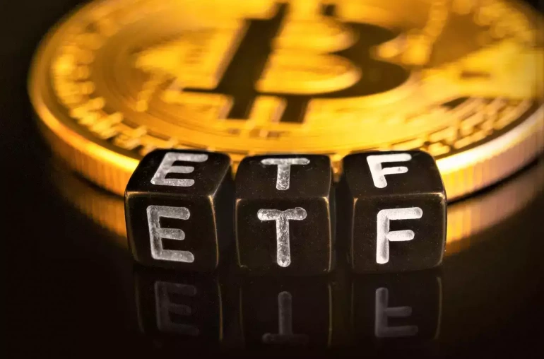 bitcoin etf sec grayscale