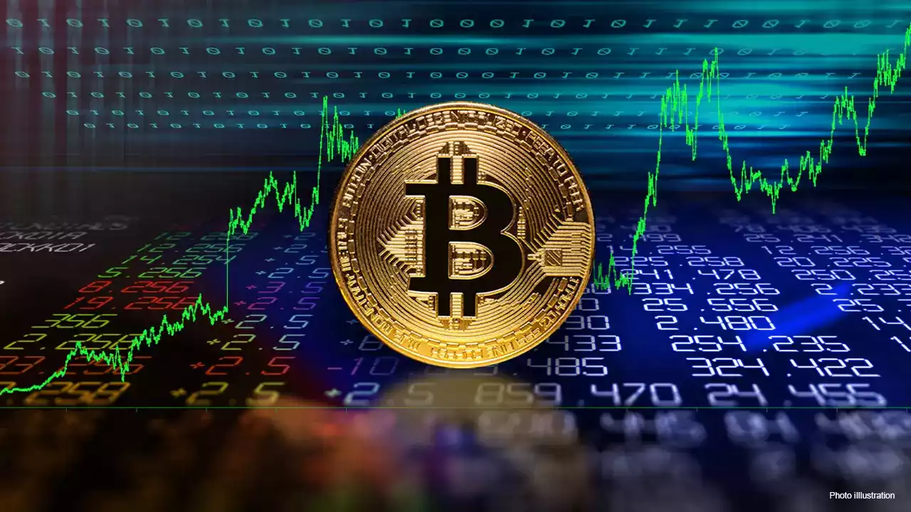 bitcoin 18 ayin zirvesinde