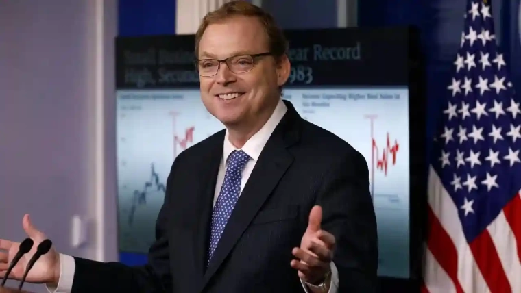 fed baskanligi icin one cikan isim kevin hassett