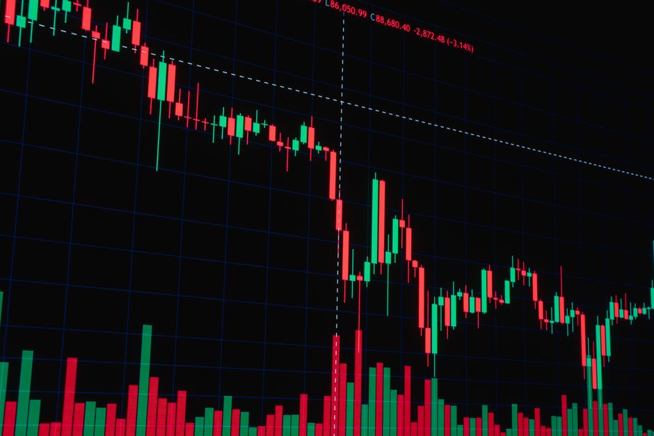 Bitcoin 64,000 Doların Altına Düştü: AI İçerik Su İşaretlemesi Gündemde