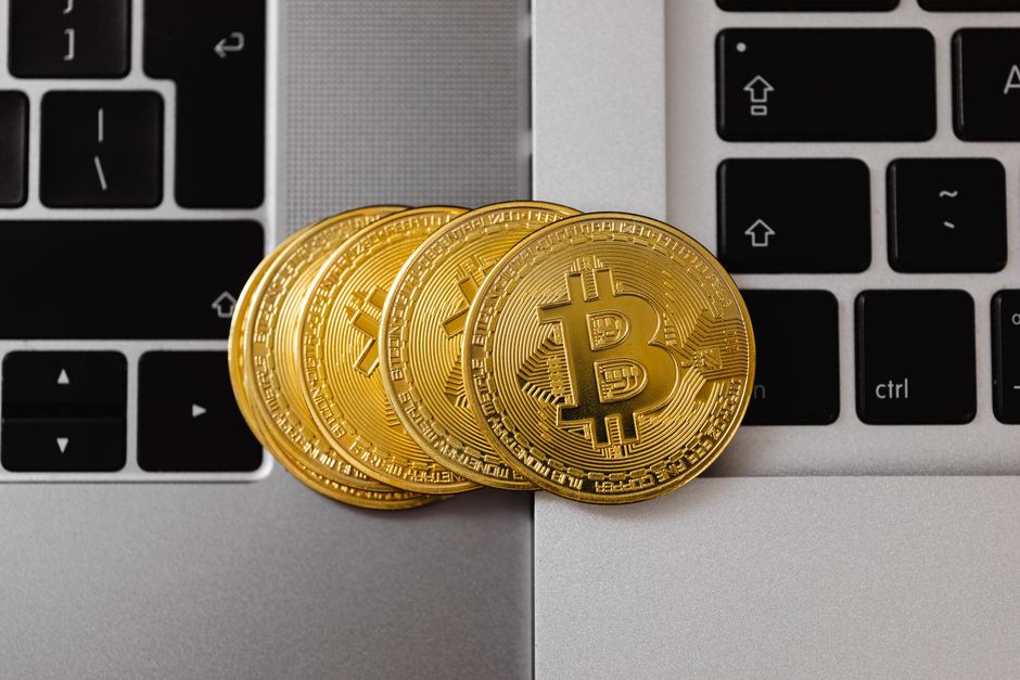 Bitcoin Asya Saatlerinde 64,000 Doları Aştı, HYPE Haftalık %8 Artış Gösterdi