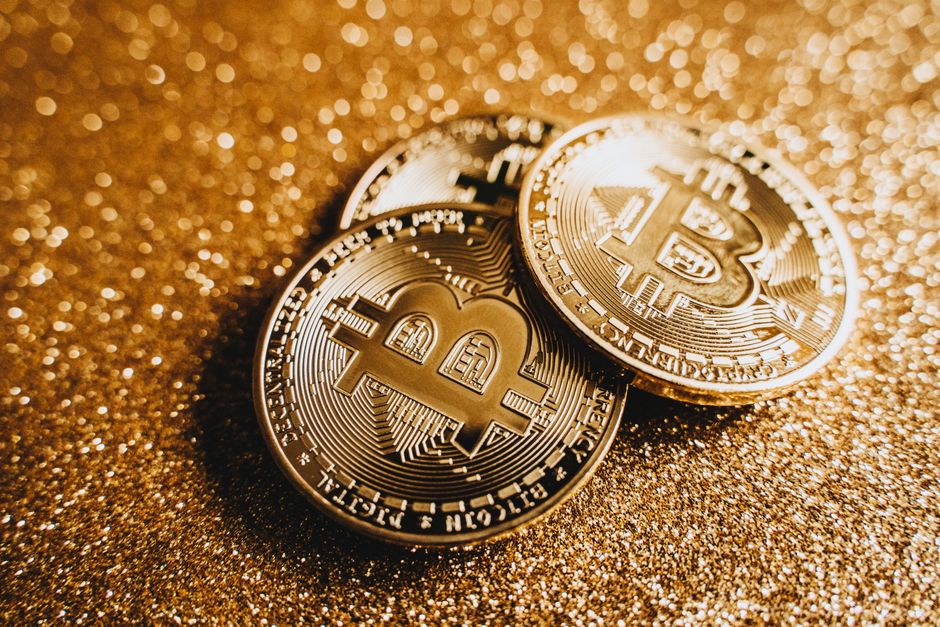 Fed Kararları Öne Çıkarken Bitcoin Sabit, Tahvil Getirileri Yükseliyor