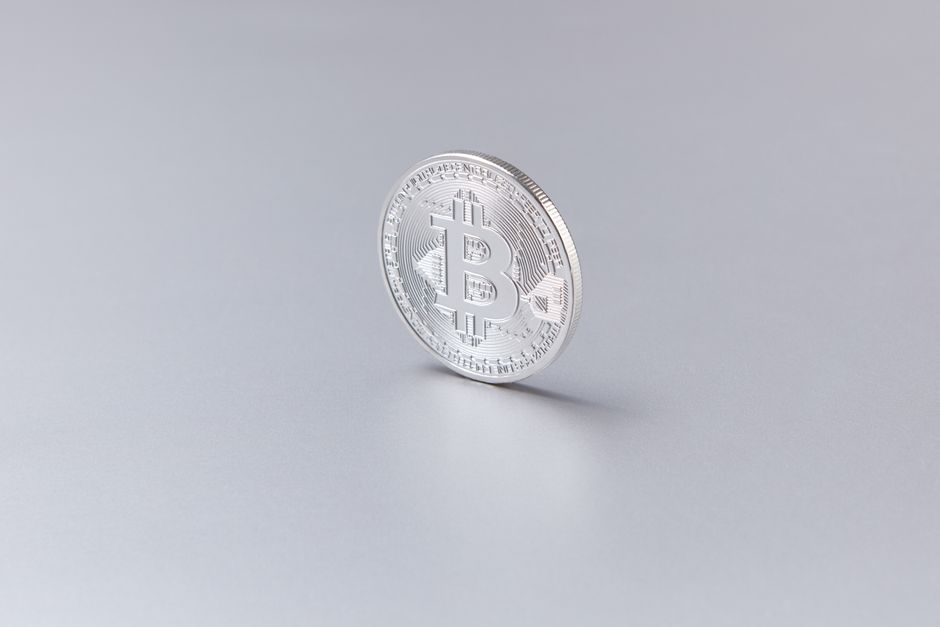 Bitcoin Son Üç Ayın En Yüksek Seviyesine Ulaştı, Altcoinler Denge Arayışında