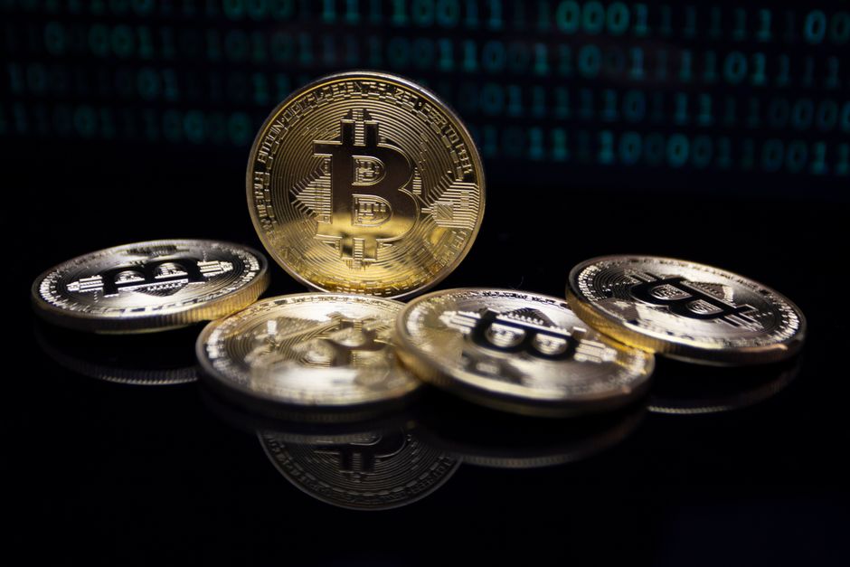 Bitcoin Fiyatı 62,5 Bin Dolara Geriledi: Haftalık Kapanış Daha Fazla Düşüşe Yol Açabilir